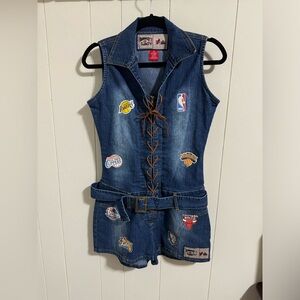 Majestic hardwood classics NBA basketball juniors size 13 lace up romper shorts